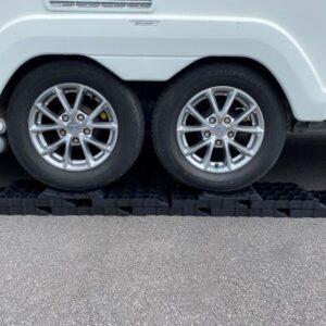 Milenco Stacka Levels 9 Twin Axle Caravan Levels